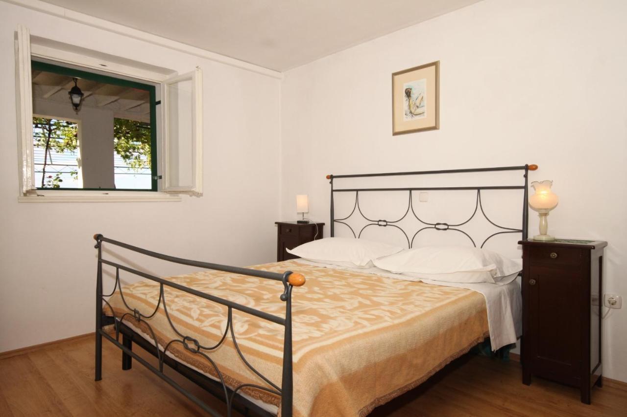 Apartments And Rooms With Parking Space Tucepi, Makarska - 6901 外观 照片