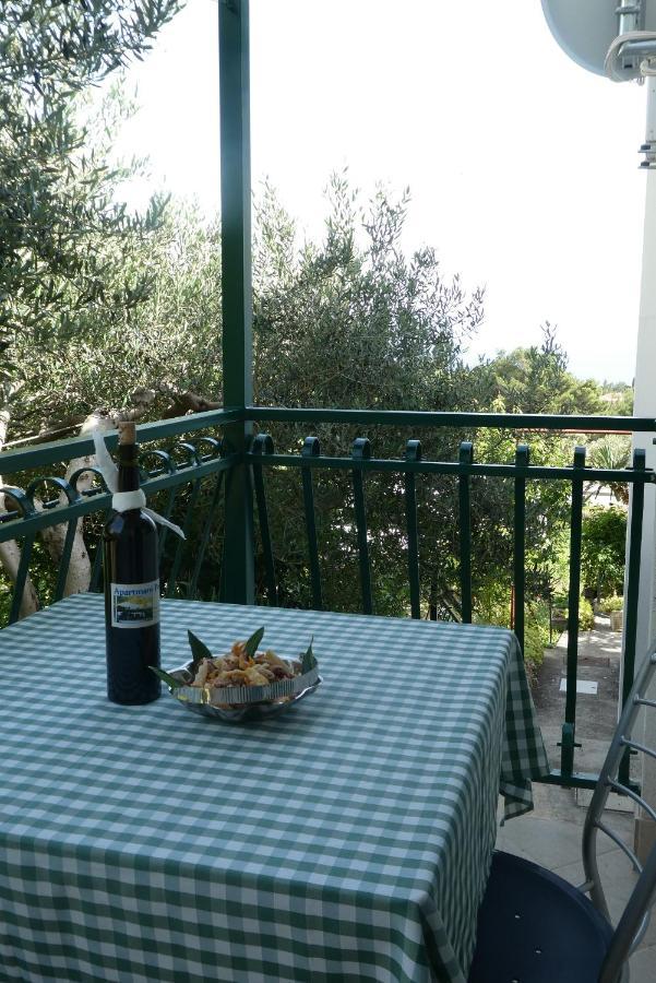 Apartments And Rooms With Parking Space Tucepi, Makarska - 6901 外观 照片