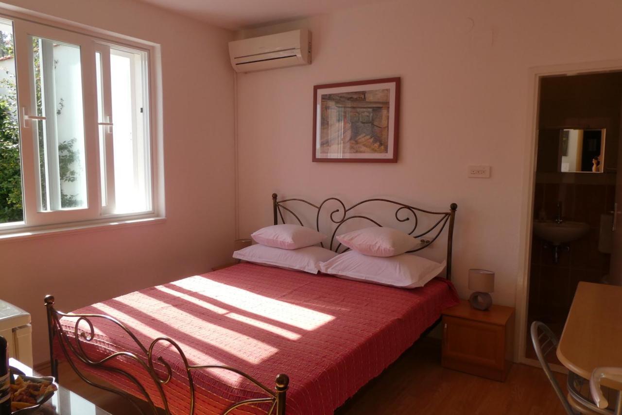 Apartments And Rooms With Parking Space Tucepi, Makarska - 6901 外观 照片